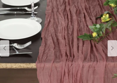 Mauve table runners